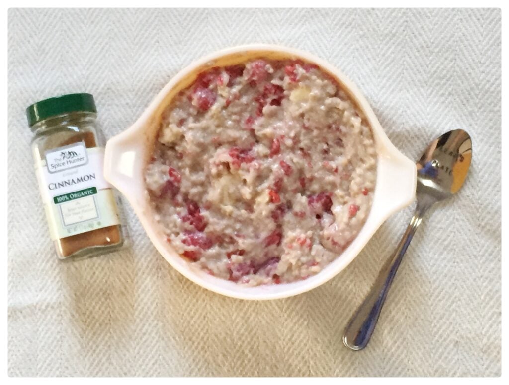 oats1 1024x776 - Creamy Raspberry Coconut Porridge